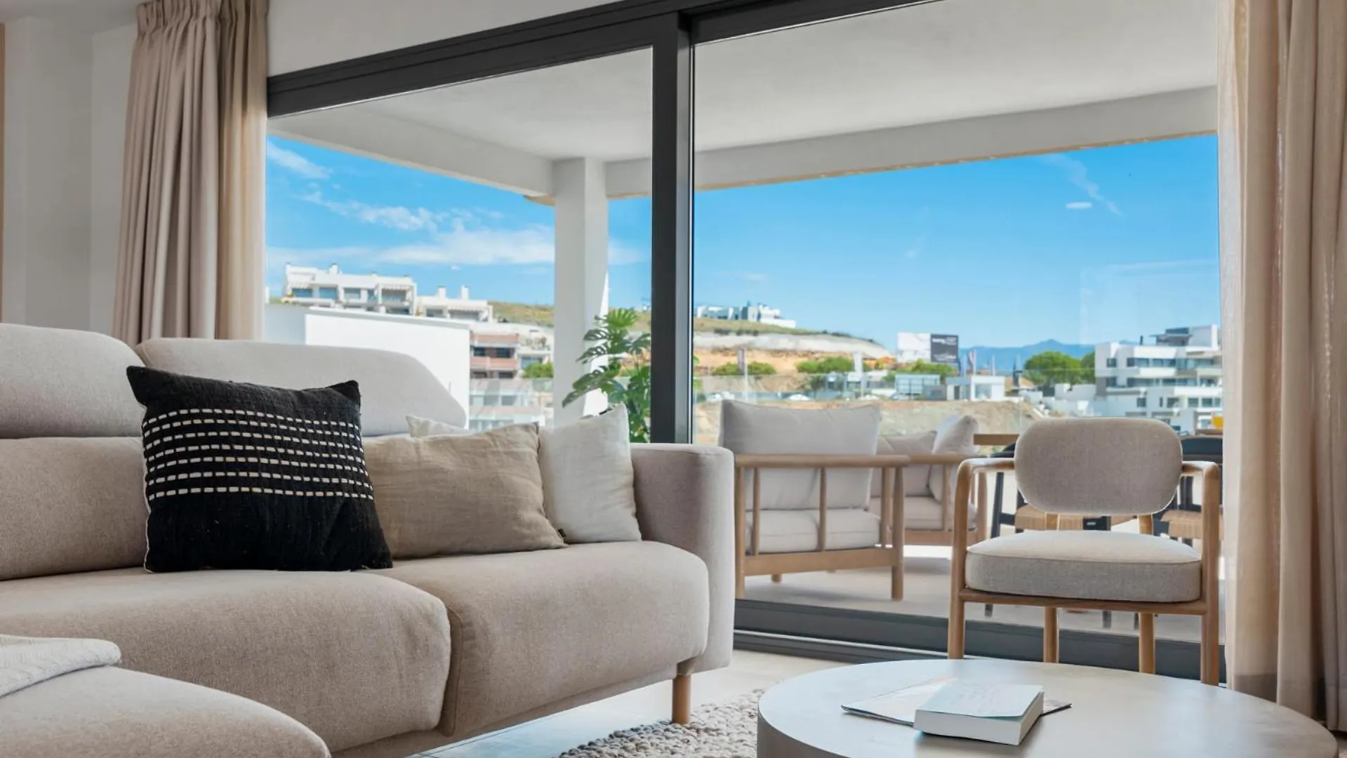 Casa Graceias Apartment Estepona